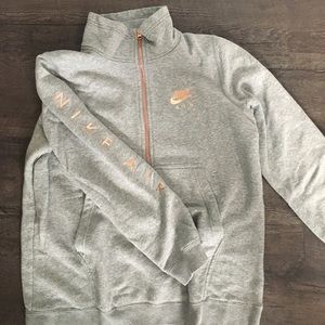 Women’s Nike Sweatshirt
